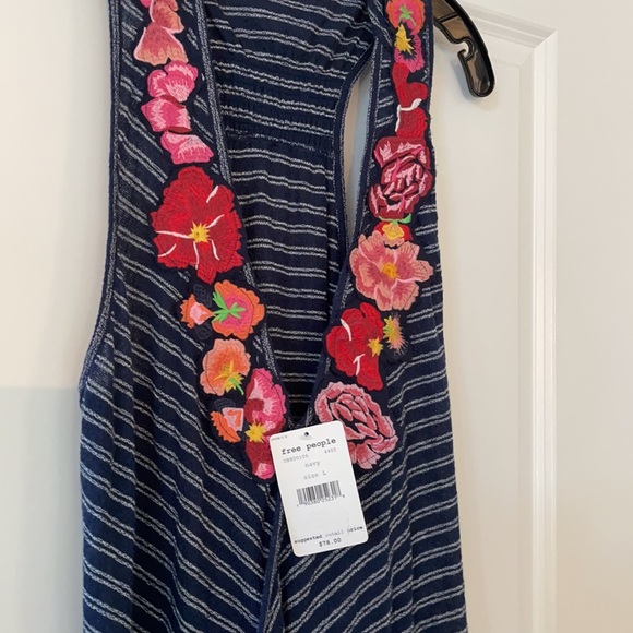 🆕 FREE PEOPLE Frida Embroidered Floral Tank - Picture 9 of 9
